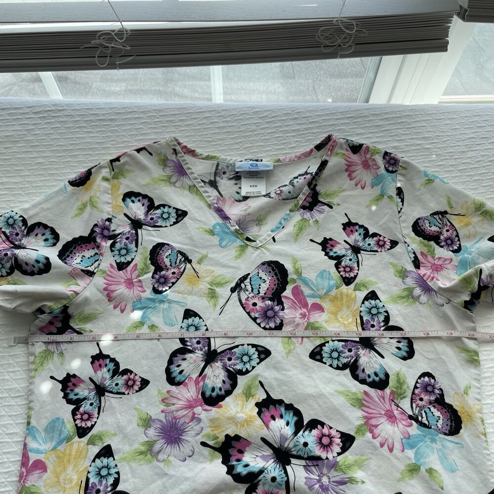 SB Scrubs Women's Butterfly Print Colorful Short Sleeve V Neck Scrub Top Size S - Picture 8 of 8
